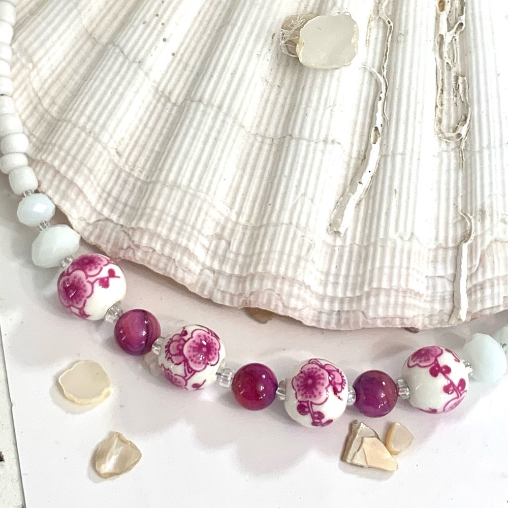 Plum on White Bohemian Floral Beaded Necklace
